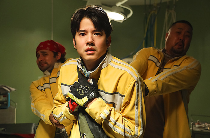 Mario Maurer Và Freen Sarocha Cùng Mối Tình Trái Ngang Trong Phim Kinh Dị Hài Thái “Rider: Giao Hàng Cho Ma” Ra Mắt 14.02 - Ra Rạp Xem Gì